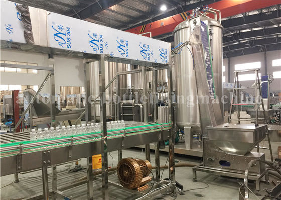 SUS304 ενωμένη με διοξείδιο του άνθρακα ποτό μηχανή πλήρωσης ποτών 500ml